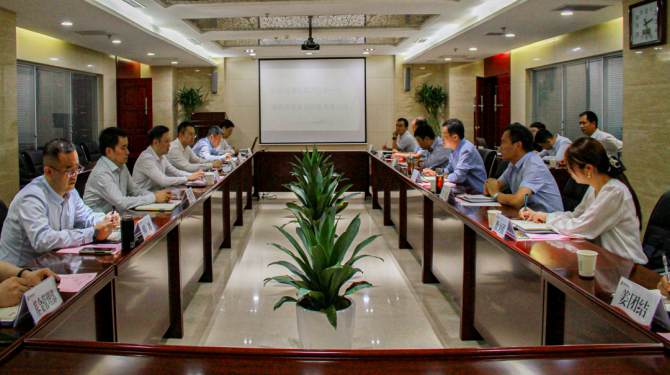 臨潼區(qū)委副書記、區(qū)長(zhǎng)苗吉一行赴公司座談交流